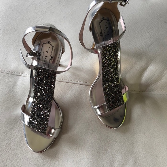 Silver High Heel TeD Baker London - Picture 1 of 5